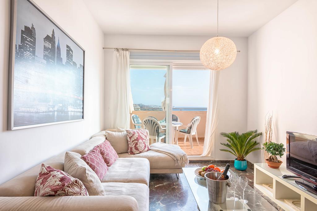Carvajal Luxury Apartments - Free Parking Fuengirola Eksteriør billede