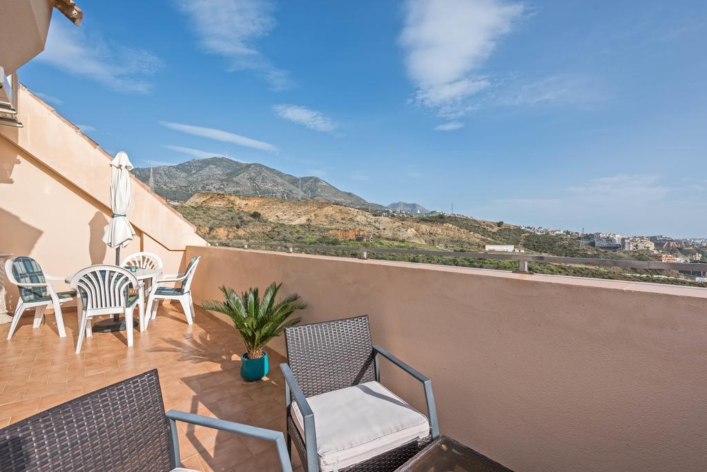 Carvajal Luxury Apartments - Free Parking Fuengirola Eksteriør billede