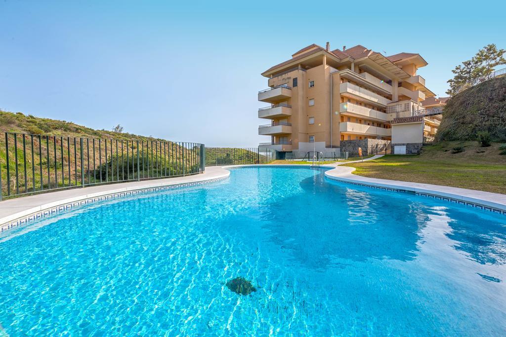 Carvajal Luxury Apartments - Free Parking Fuengirola Eksteriør billede