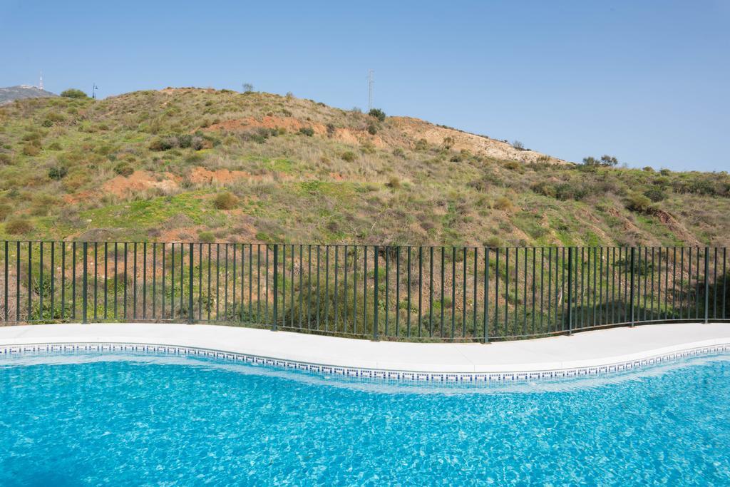 Carvajal Luxury Apartments - Free Parking Fuengirola Eksteriør billede