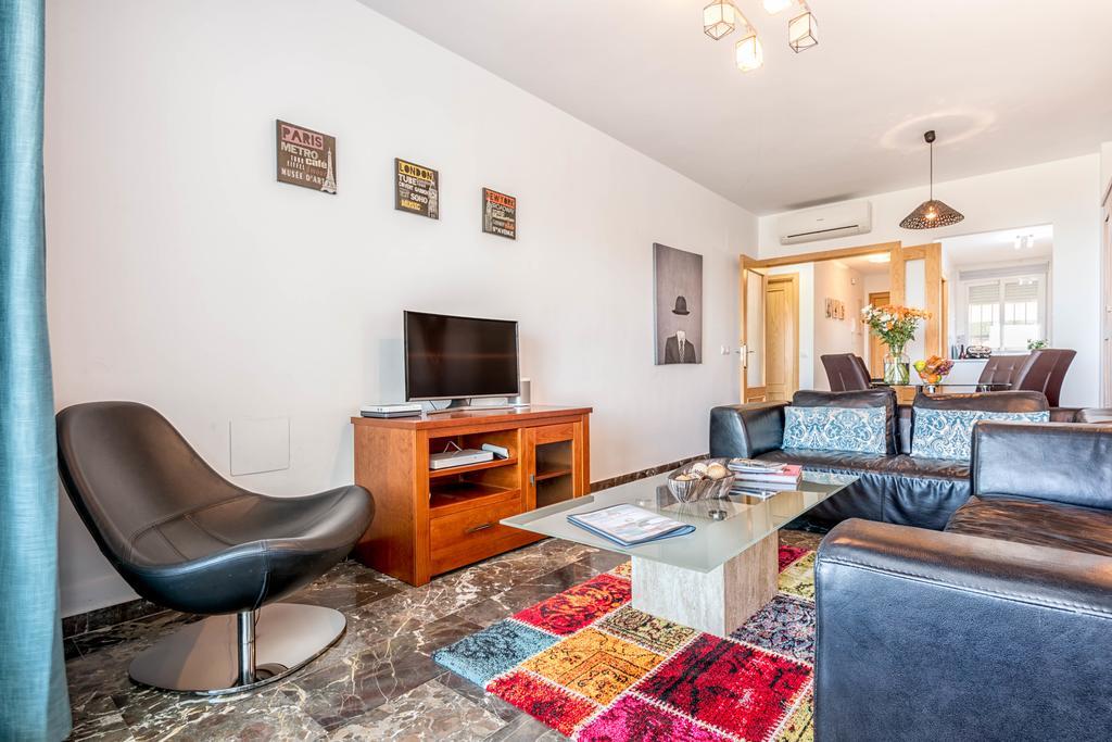 Carvajal Luxury Apartments - Free Parking Fuengirola Eksteriør billede
